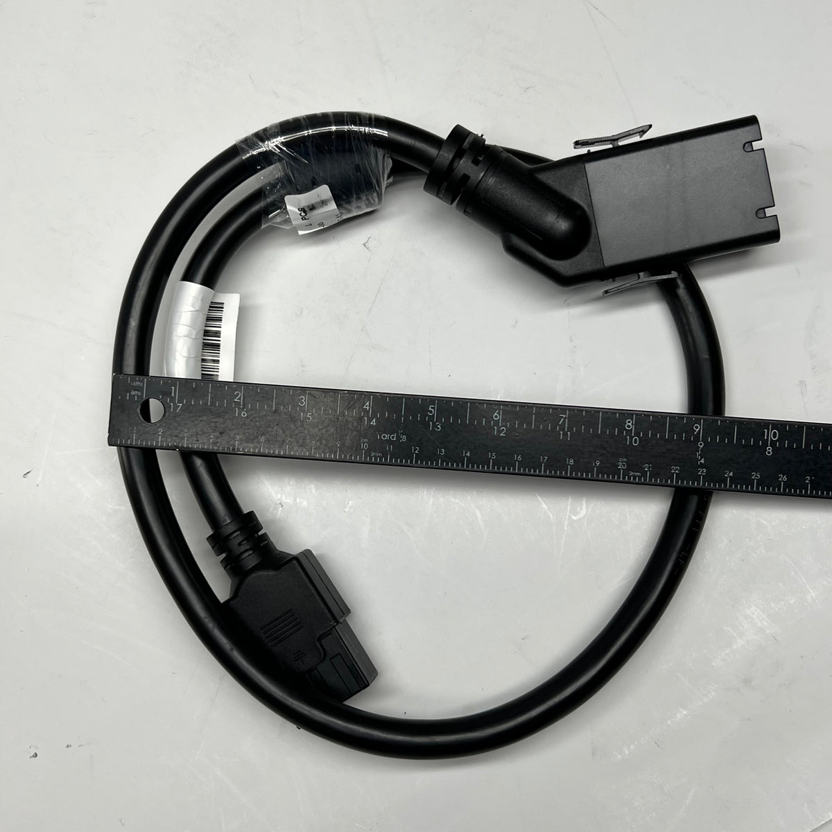 EATON Cable Adaptor 9PX/9SX G1 G2 180V - Black CBLADAPT180RT