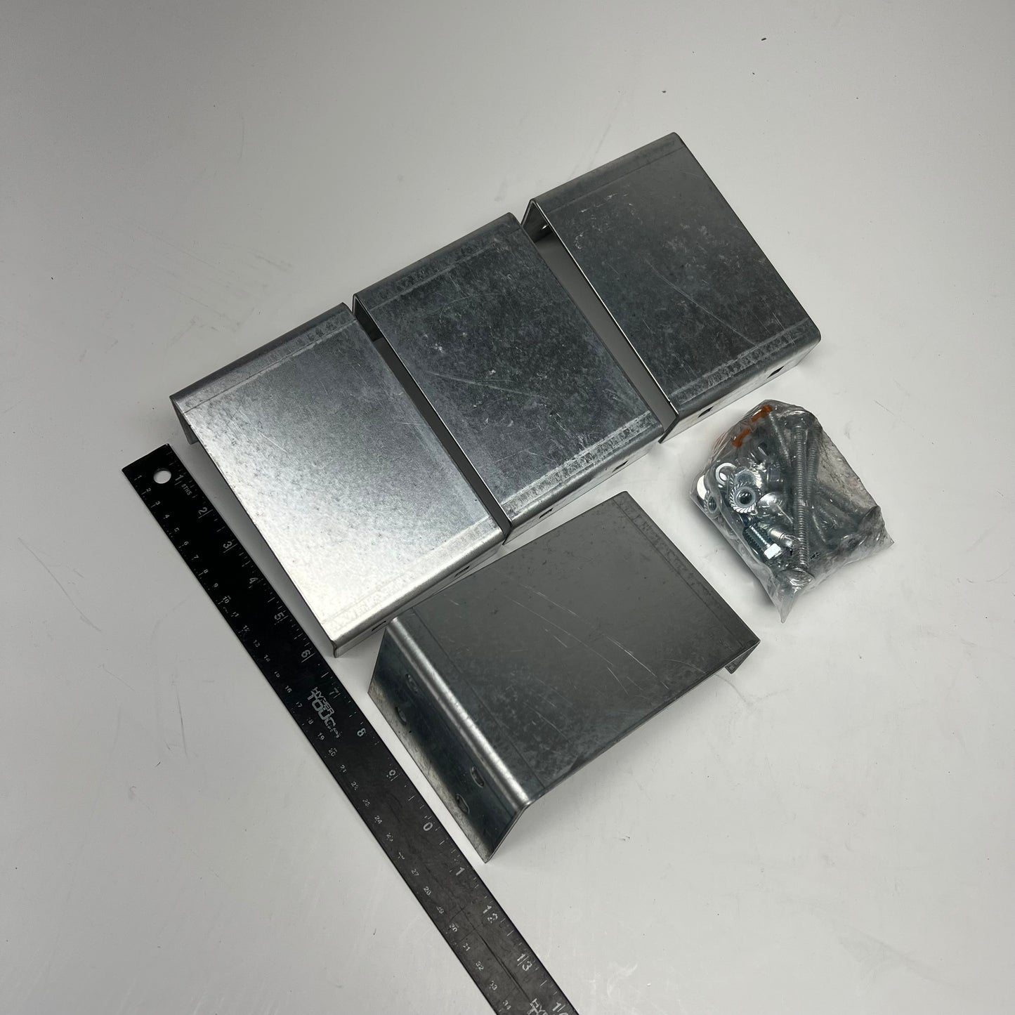 QWIK FENCE Offset Bracket for Wire Mesh Safety Panel Spacing  6" Silver QR-6M