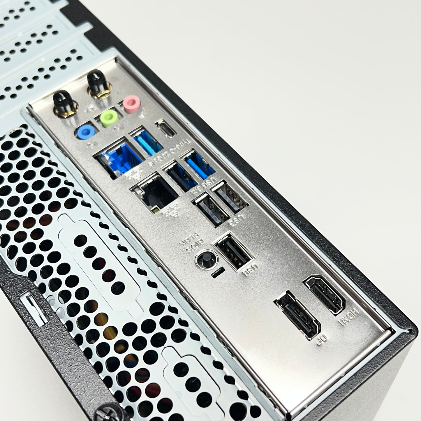 DW Blackjack Dx5 Nvr Powdered by Dw Spectrum  20TB 360 Mbps Black DW-BJDX5120T