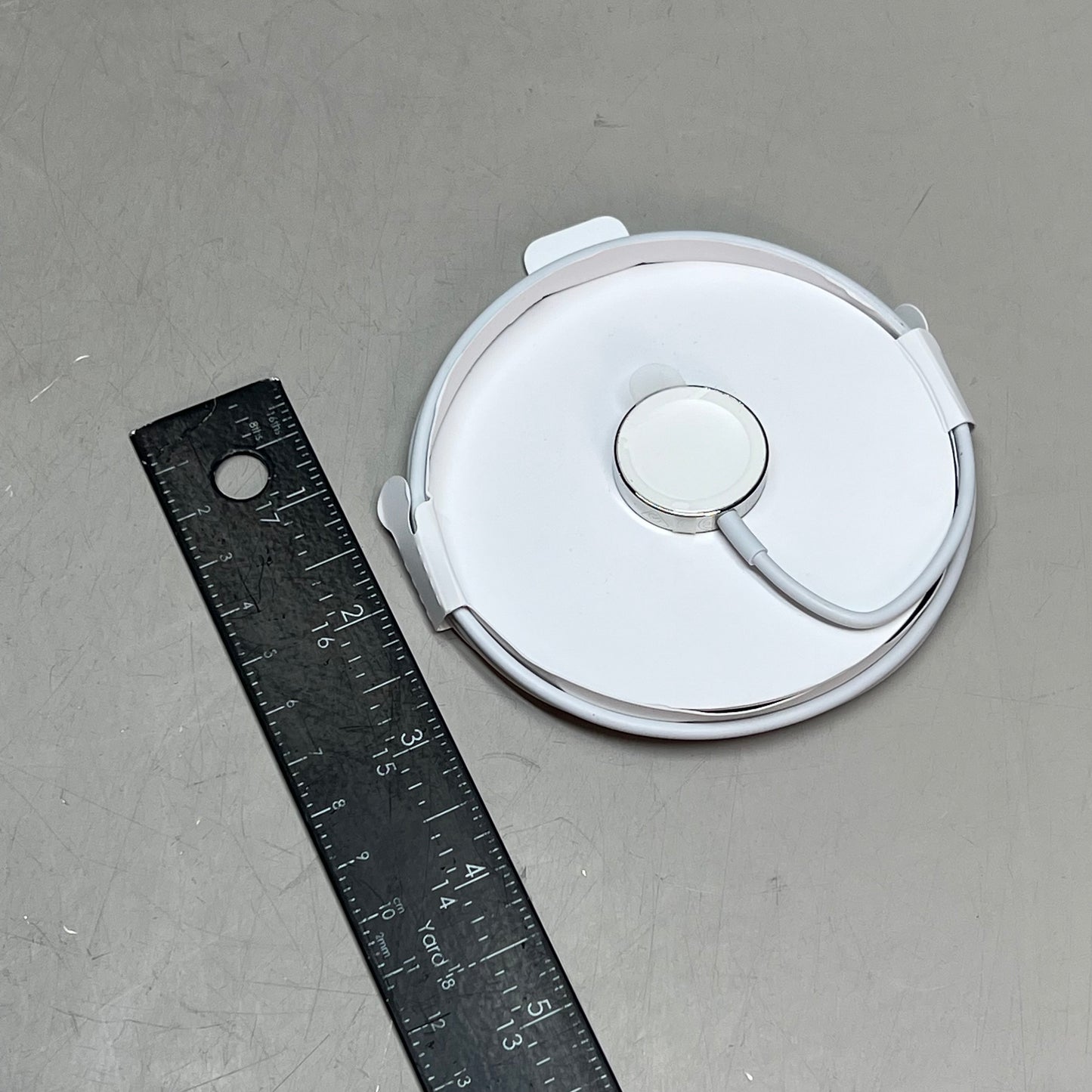 APPLE Watch Magnetic Charger To USB Cable (1M) White MX2E2AM/A (Return)