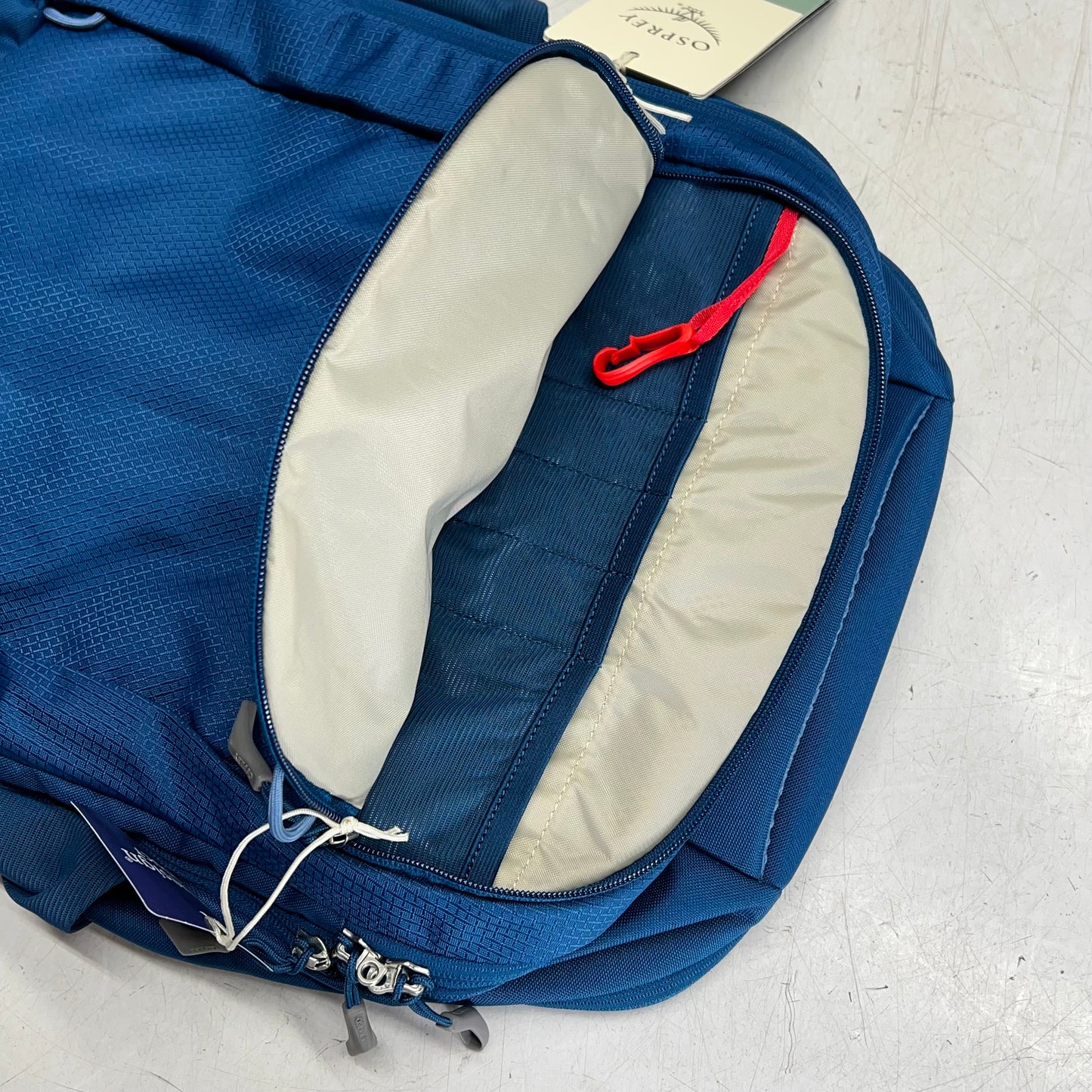 OSPREY Daylight Durable Expandable Travel Pack 26L Night Shift Blue 10006886
