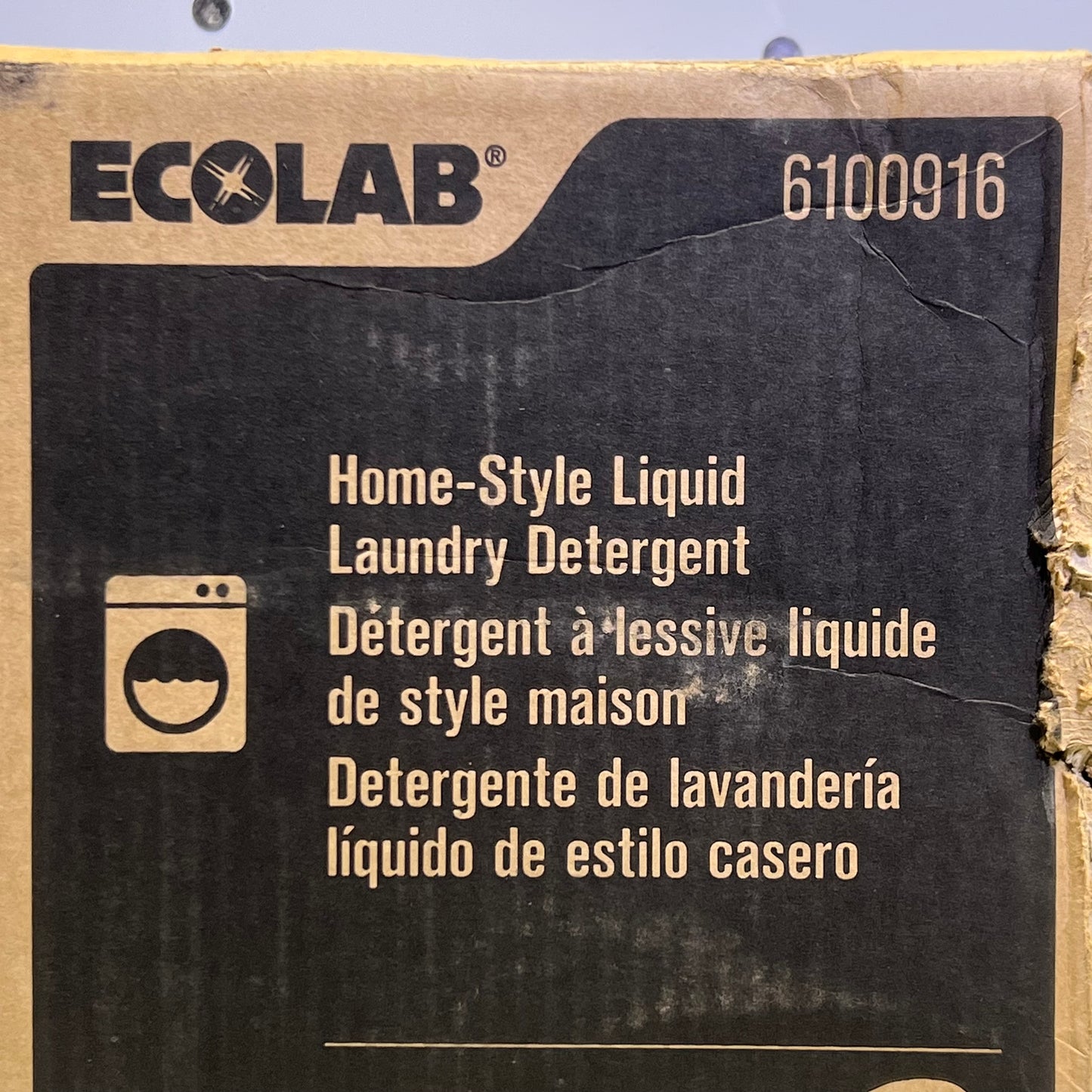 ECOLAB Home Style Liquid Laundry Soap Detergent 9.46 L/2.5 Gal. 6100916