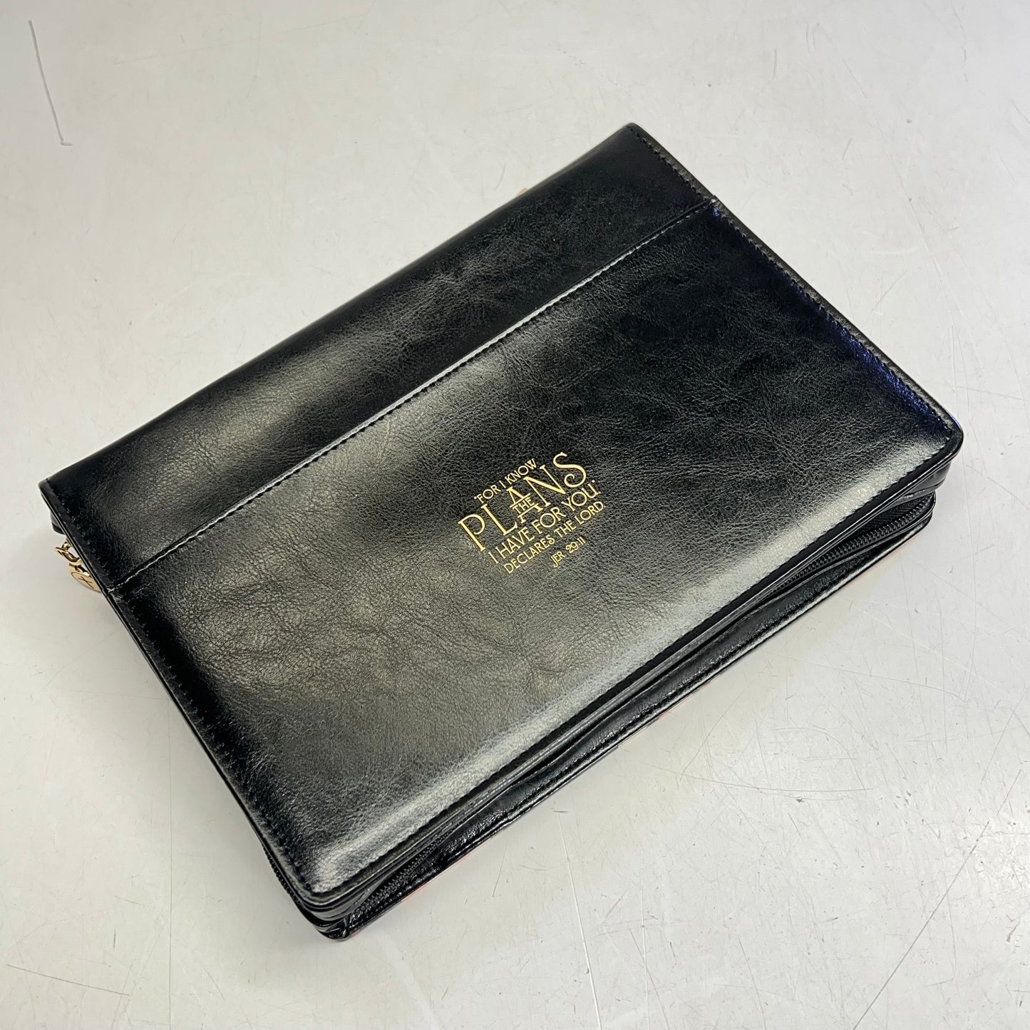 CHRISTIAN ART GIFTS Jeremiah 29:11 Botanical Faux Leather Bible Cover  6"x9"