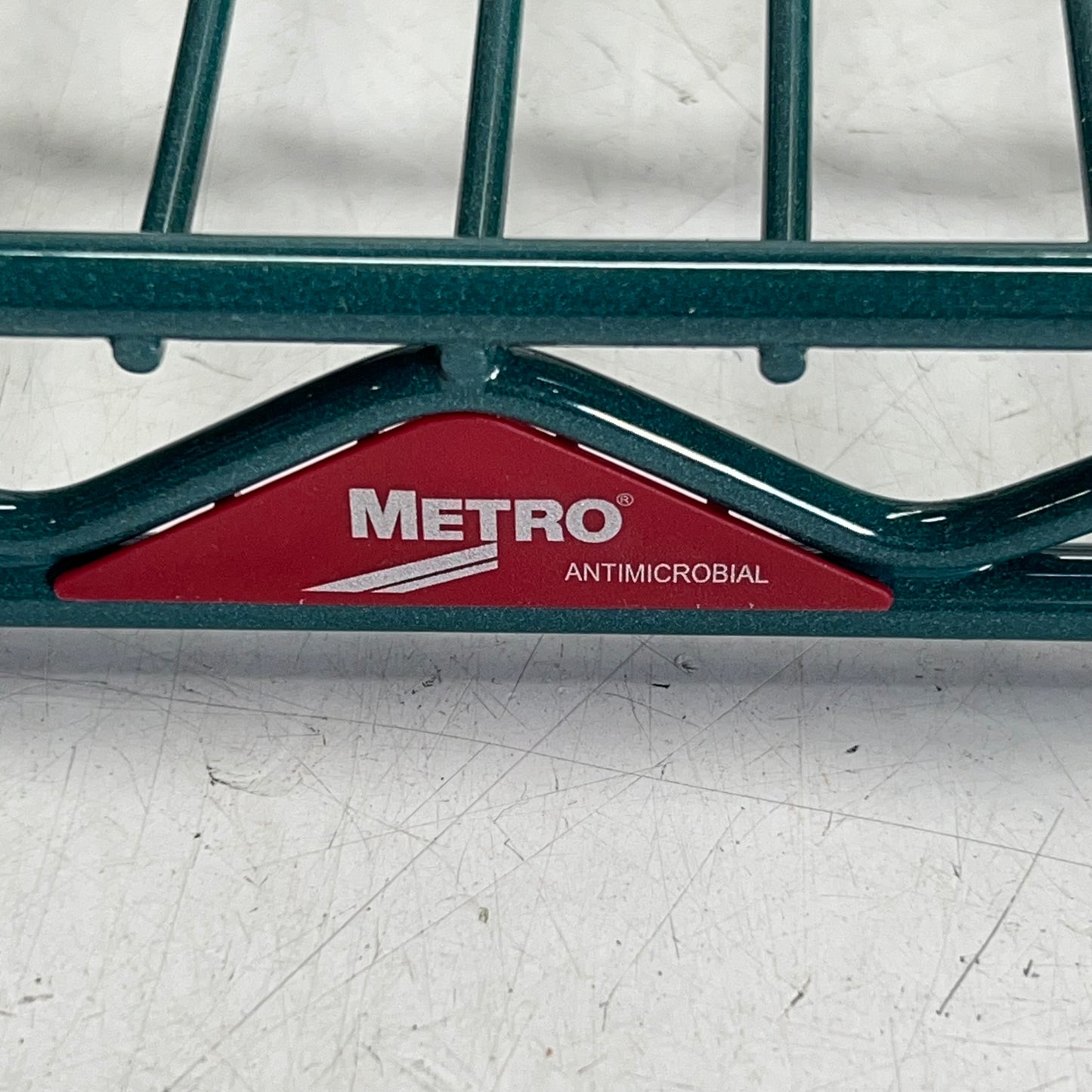 METRO (4 PACK) Super Adjustable Metroseal 3 Shelf 18x24 Green A1824NK3