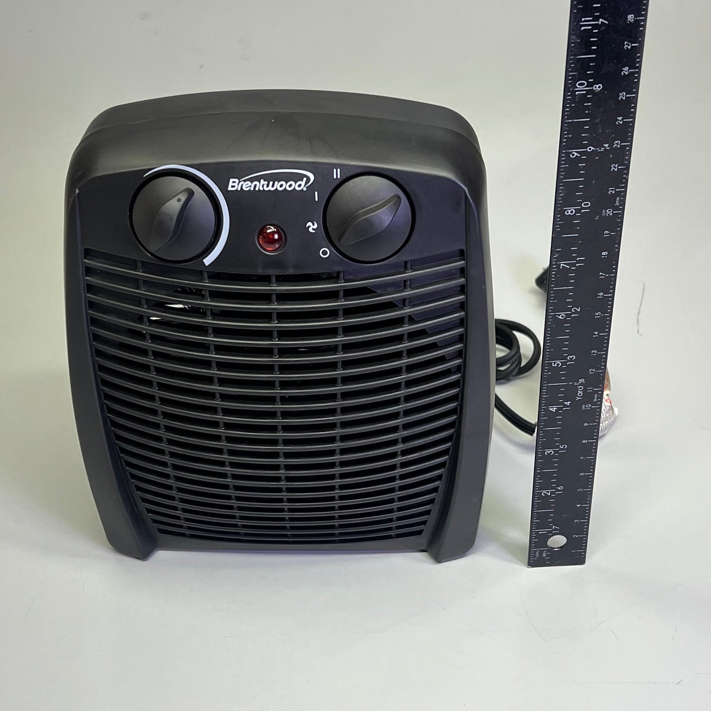 ZA@ BRENTWOOD Portable Ceramic Electric Space Heater 1500 Watt Max Black  H-F305BK
