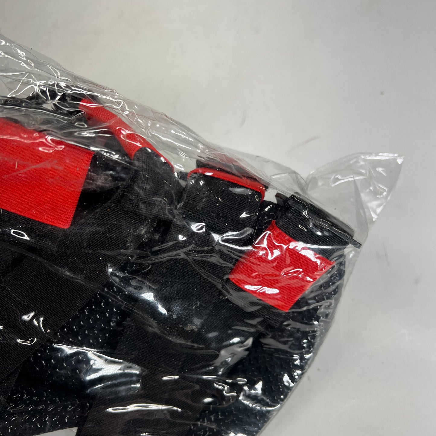 SNAP ON Gel-cushioned Knee-pads Inner Anti-slip Grip W/ Quick Release Black