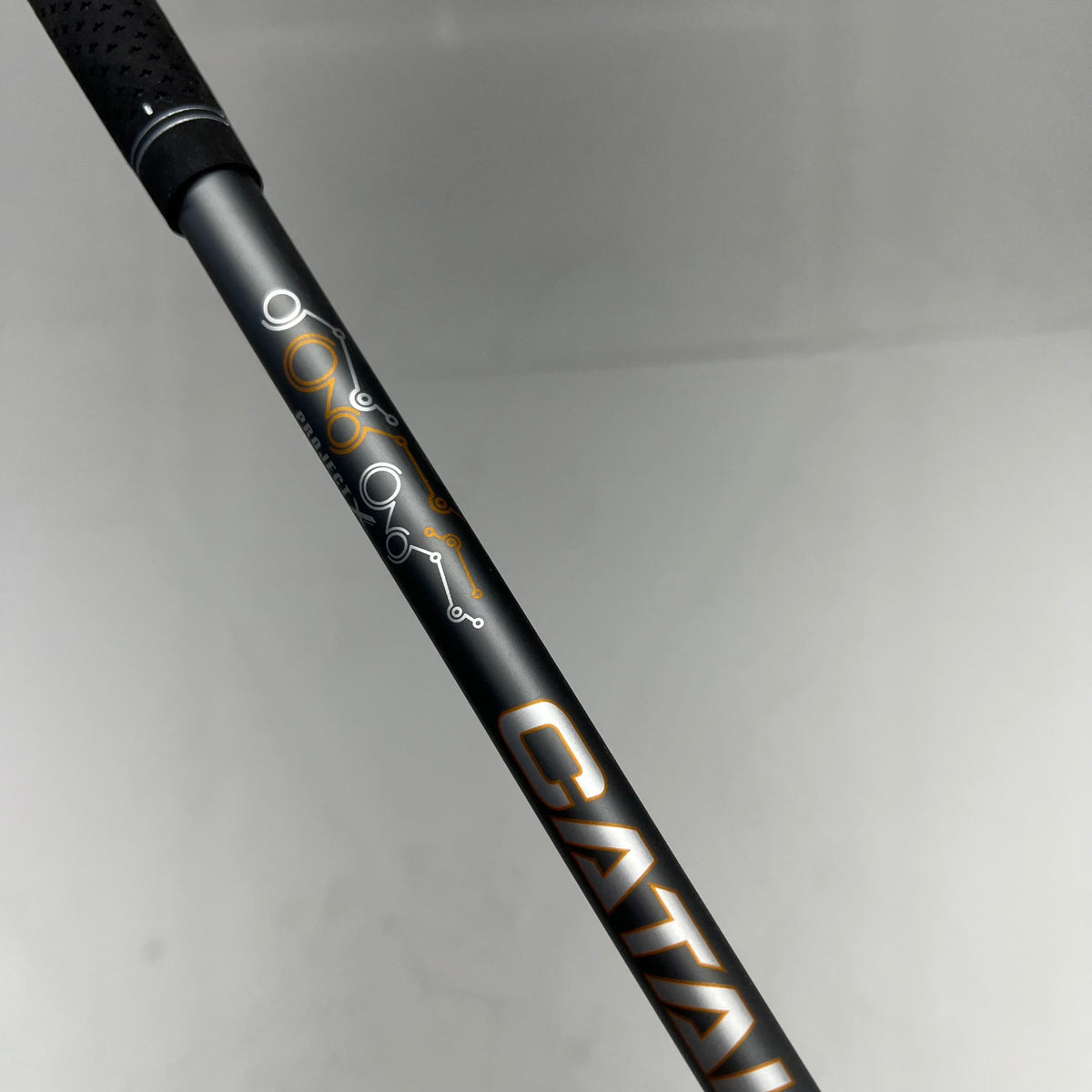 MAVRIK Club Head Sz 6 W/ Catalyst 65 Handle W/ Grip 37" - 24° Grey