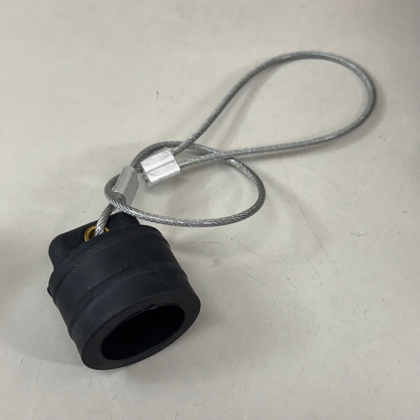 LEVITON High Amp Male Conn Sleeve Only 49 Series Black 001-49MSL-E