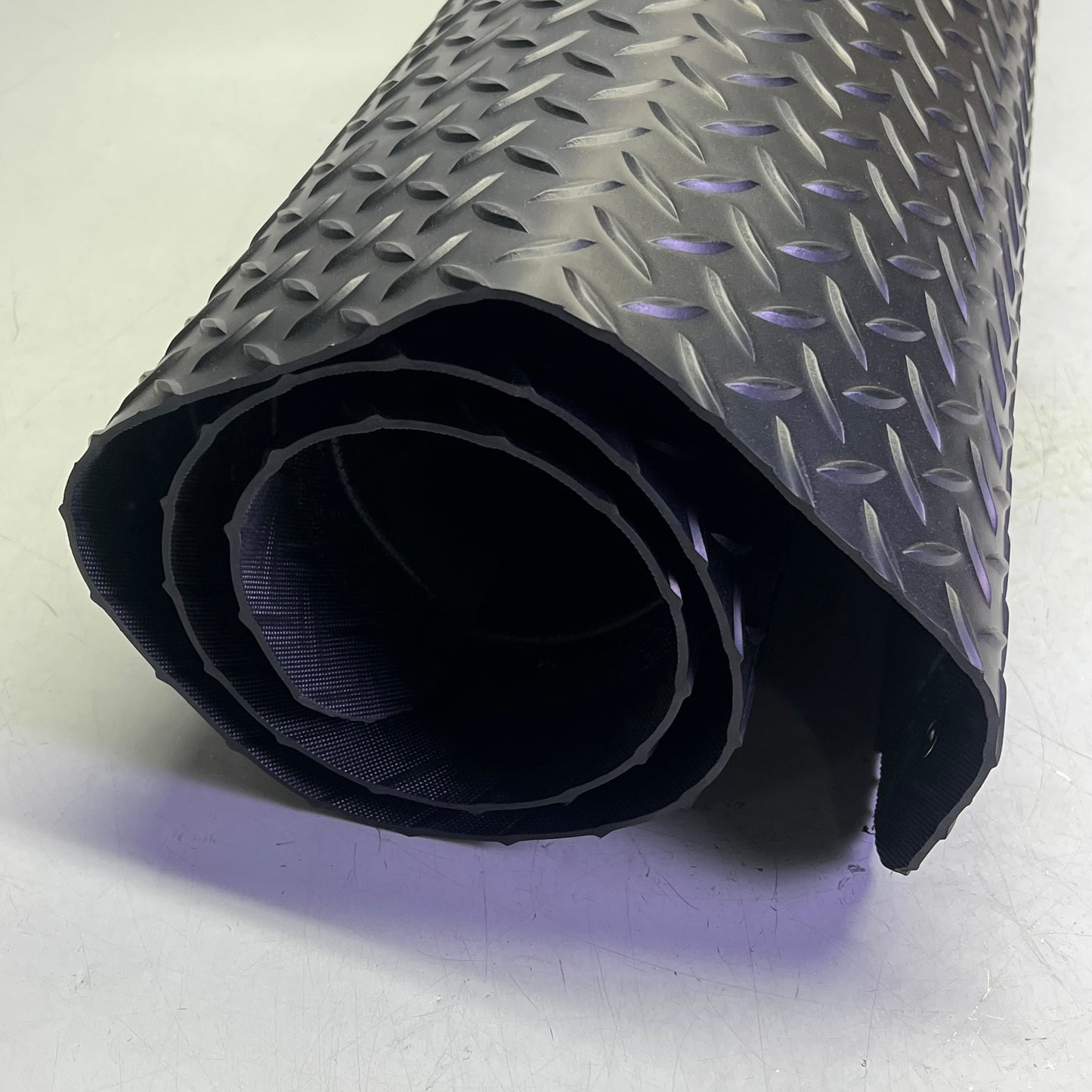 NOTRAX Diamond Stat Anti Static Work Mat W/ Cord 3' x 5' Black 826 5MDN2