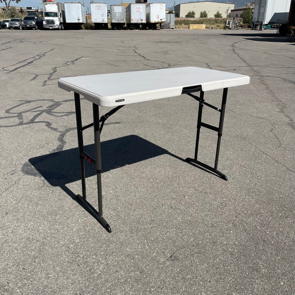 LIFETIME Commercial Adjustable Height Table 4'x2' White 80387