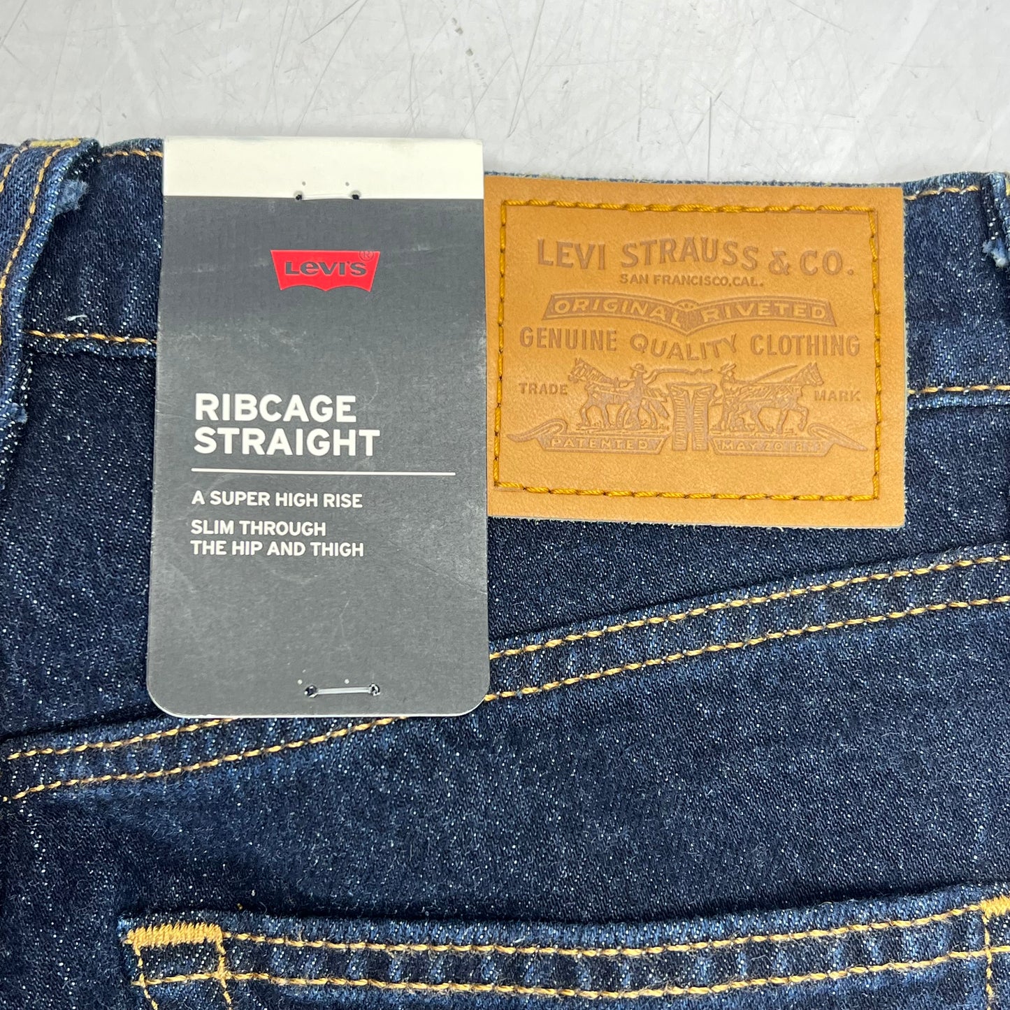 LEVIS Ribcage Straight Leg Denim Pants  Women's Sz 26x32 Small Course 79078-0014