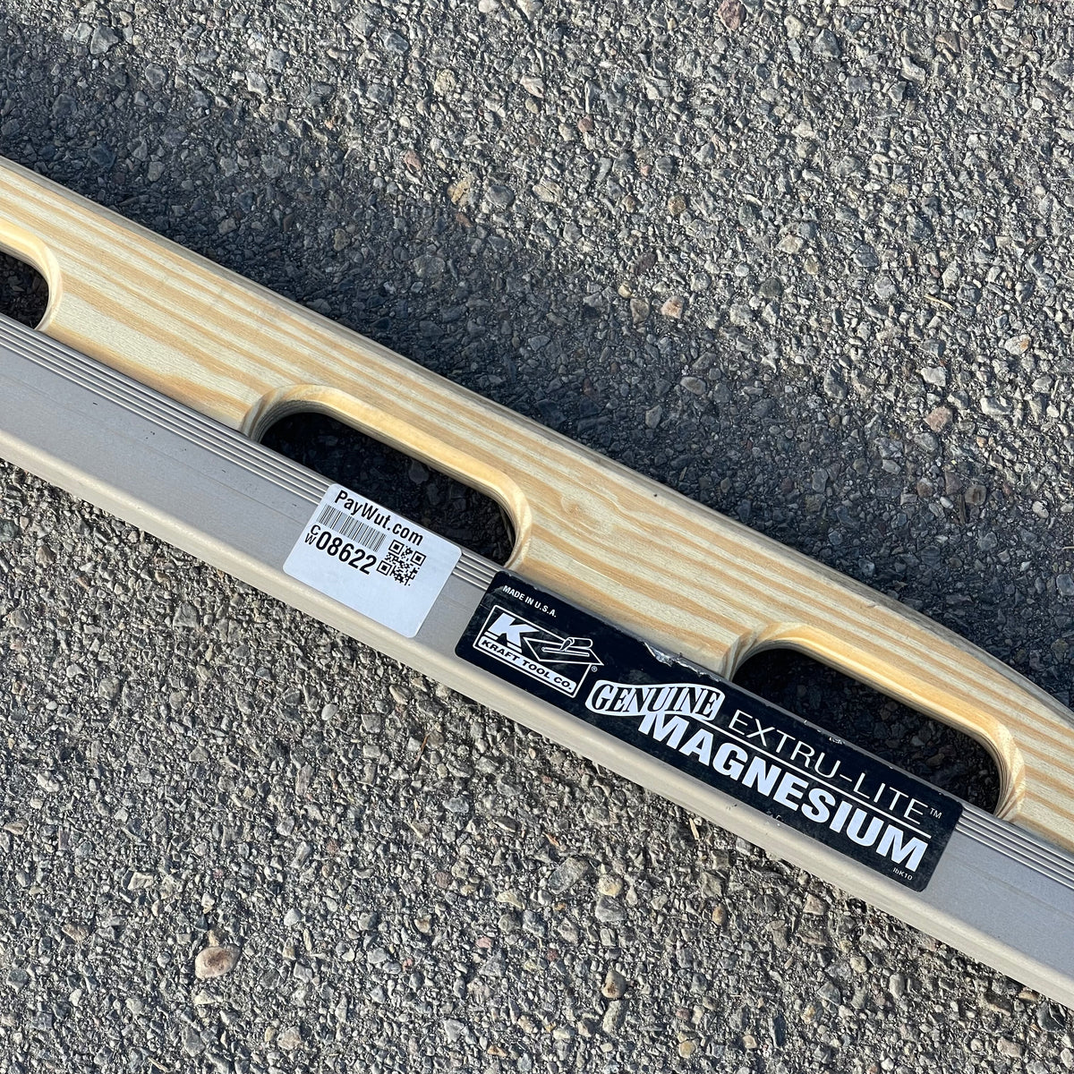 KRAFT TOOL CO. Buckaroo Straight Edge W/ Level Vial Handle 10' x 1-3/8" x 2" Magnesium CC423L (Good)