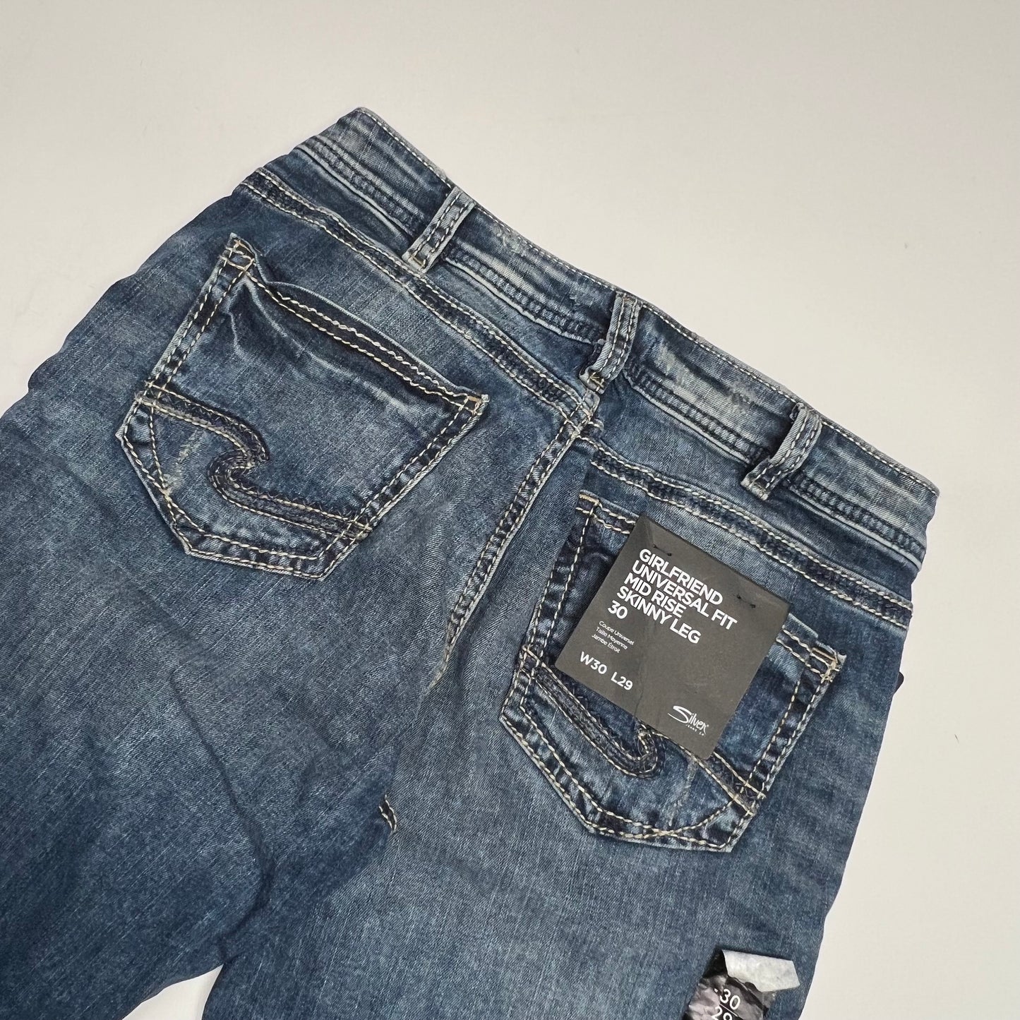 SILVER JEANS CO. Girlfriend Mid Rise Skinny Leg Jeans Women's Size 30/29 Indigo
