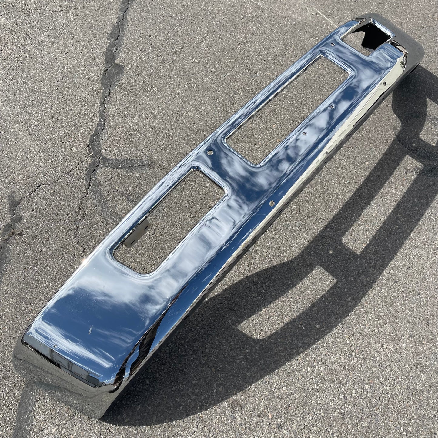 ZA@ MIXED Front Bumper for Ford F-650/F-750 Chrome 2005-2014 (AS-IS)