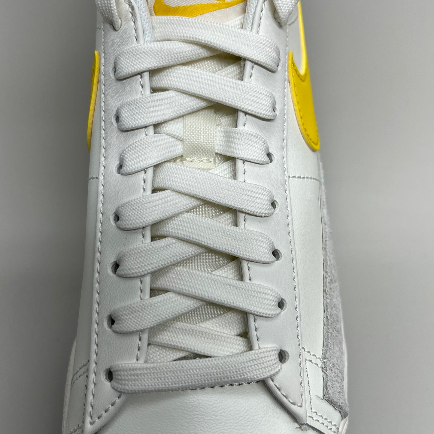 NIKE Blazer Low Cut Platform Sneaker Sz Women's 10.5 Men's 9 Yellow/Grey/White