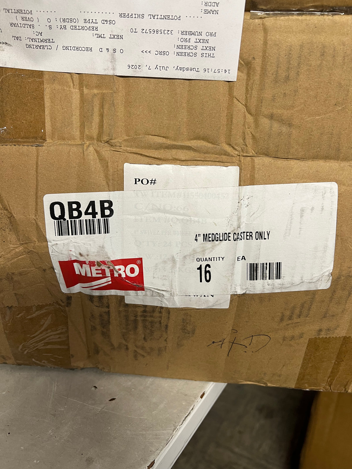 METRO (4 PACK) Polyurethane Stem Caster W/ Brake 4" Off White QB4B