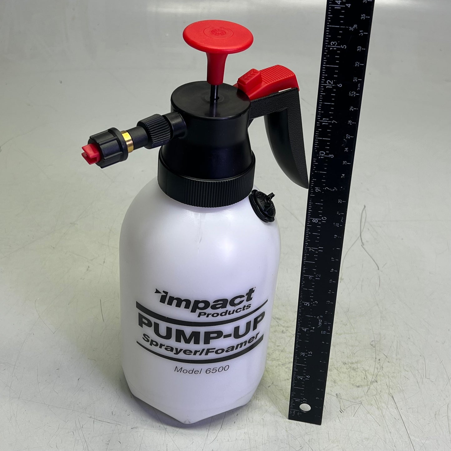 HOSPECO Impact Pump-Up Sprayer/Foamer 70 PSI 2 L Tank Clear/White IMP6500