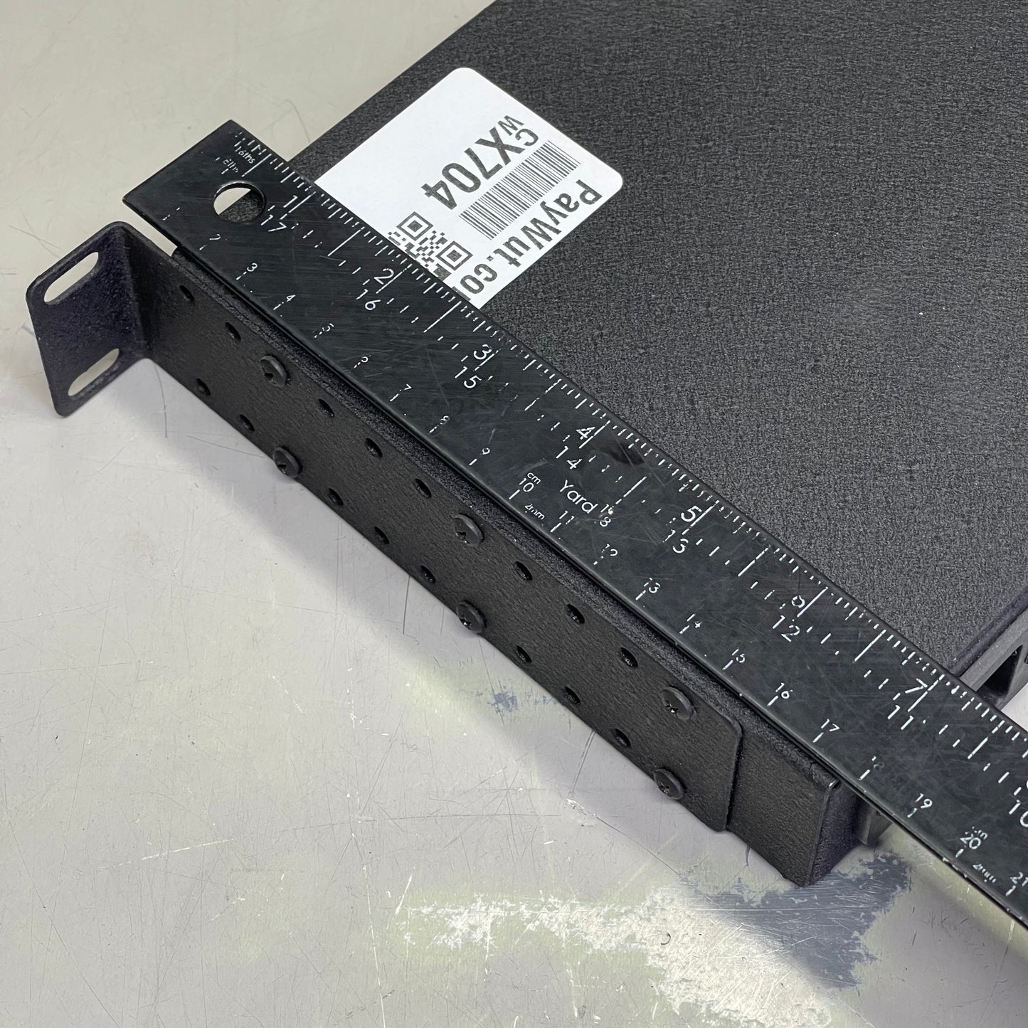 VERTIV Geist Power Distribution Unit BRE160-002/16 (Used, Working)