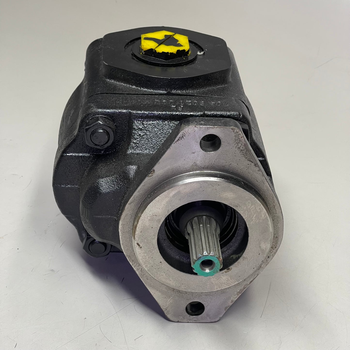 PARKER Hydraulic Pump Motor 10"x7"x7" Black 7049110006