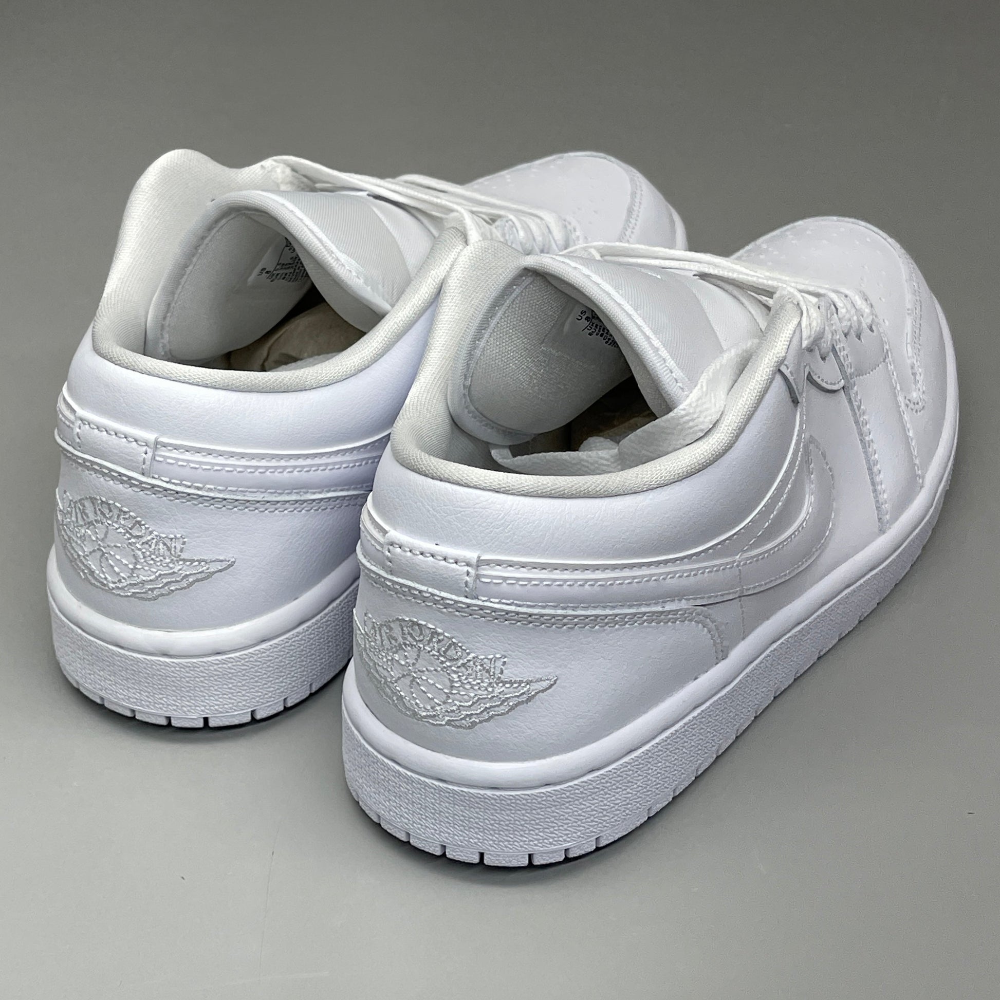 NIKE AIR JORDAN Low Triple White Women's Sz DV0990-111 (New