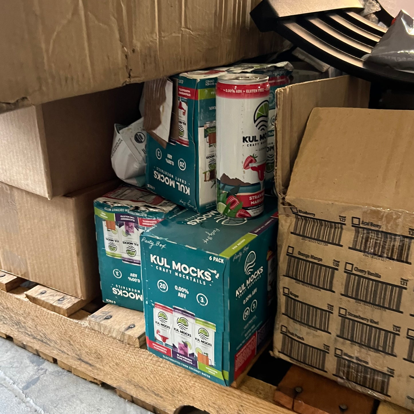 ZA@ Pallet of MIXED Chair, Food, Drink, Mayonnaise, Can, Foam, Etc... (AS-IS)