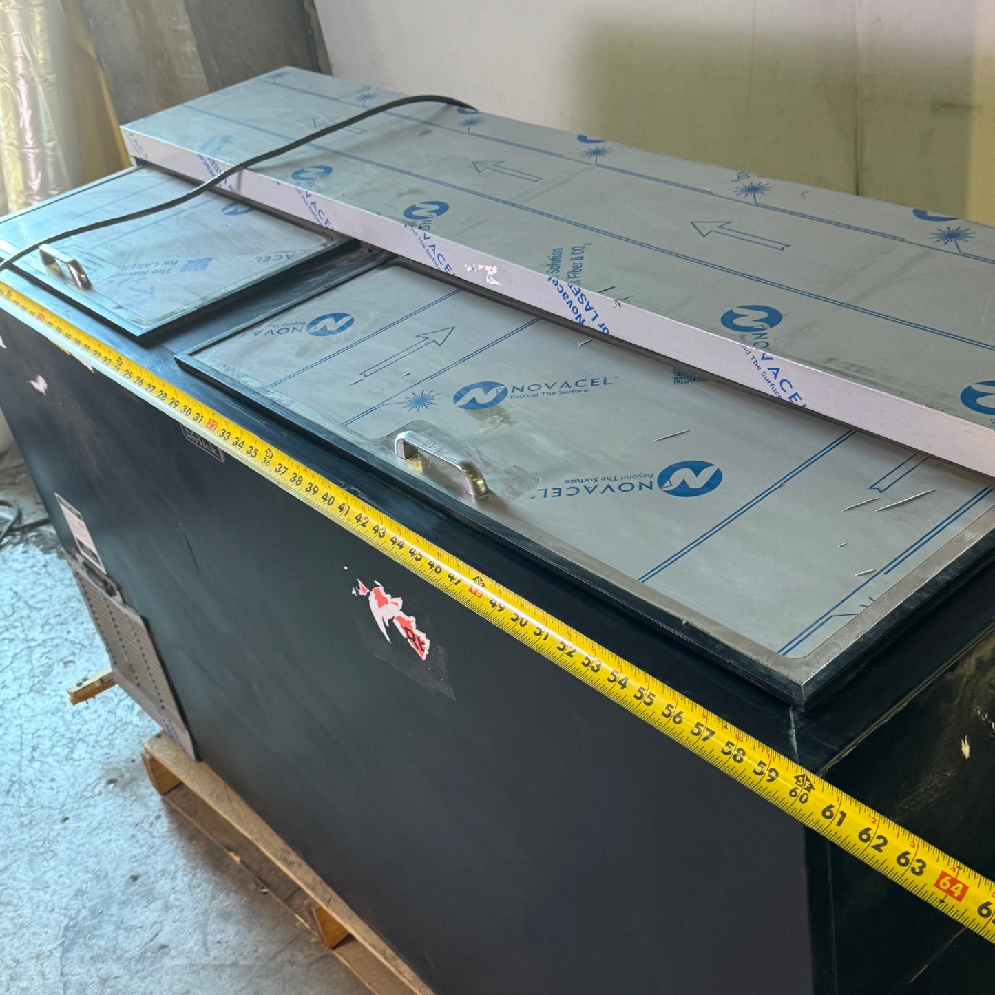 PERLICK Commercial Freezer Glass Chiller Mug Froster R290 115V FR60RT-3 (New Other, Slight Damage on Corner)