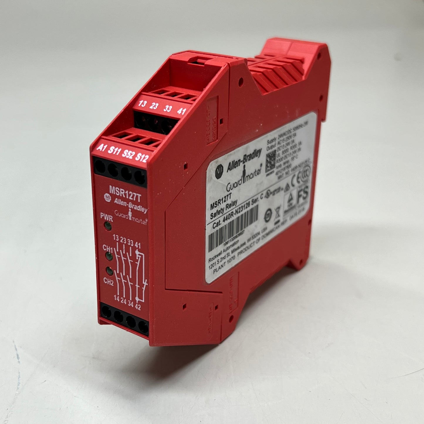 ALLEN BRADLEY Safety Relay Automatic/Manual 24VAC/DC 50/60 Hz 440R-N23126