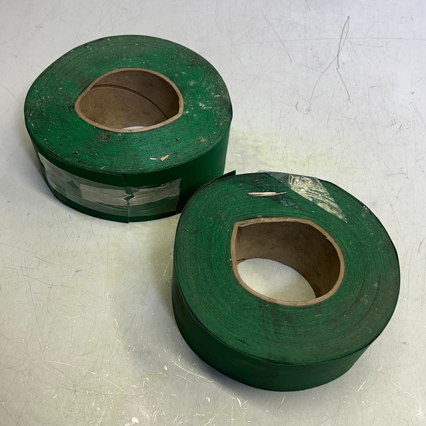 ZA@ (4 PACK) Vinyl Tape Unknown Length Green (Damaged)