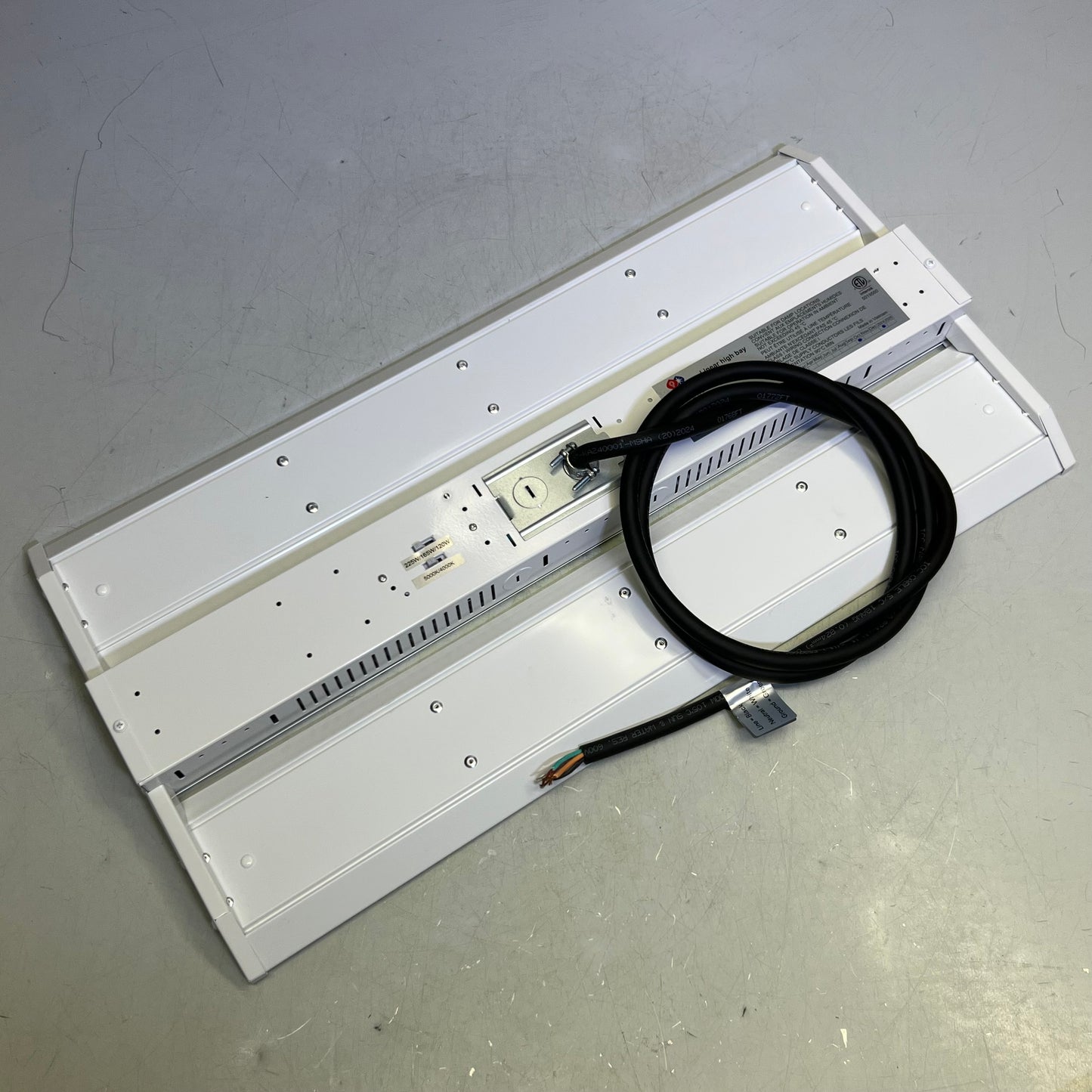 ZA@ ASTRELIGHTS LED Linear High Bay 120-277V 120W/165W/225W, 4000K/5000K ALI-00-51VT-007 C