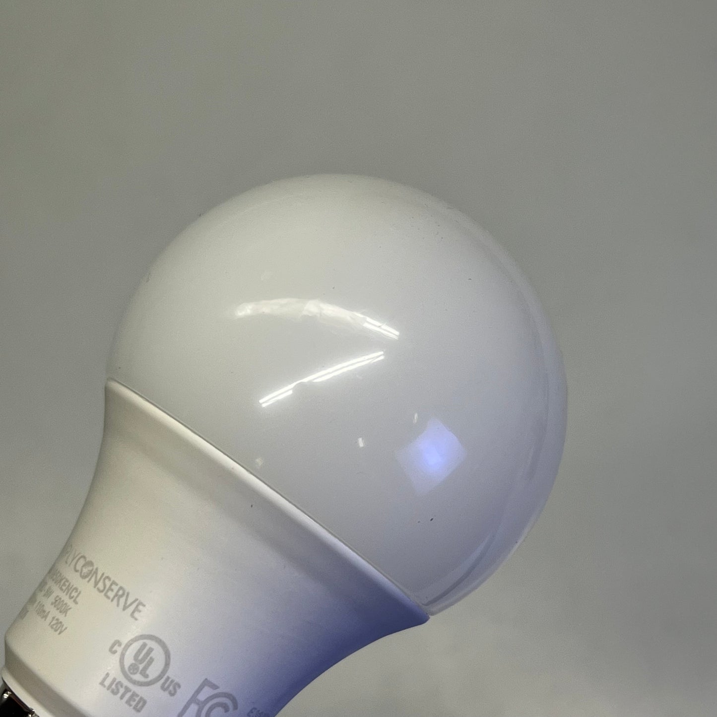 SIMPLY CONSERVE (3 PACK) LED Light Bulb 800 Lumens Daylight L09A1950KENCL