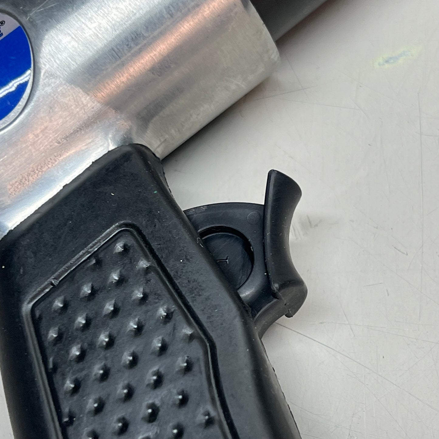 TRU-FLATE Air Chisel Hammer Hi FLO W/ 4 Chisels 4500 BPM 90 Psi 1/4" 25-560