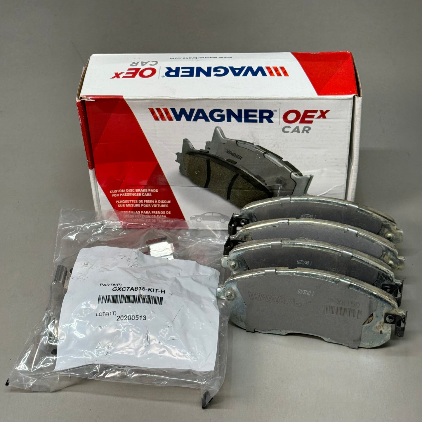 WAGNER OEx Premium Ceramic Disc Brake Pad Set 6" x 2" Grey OEX815D