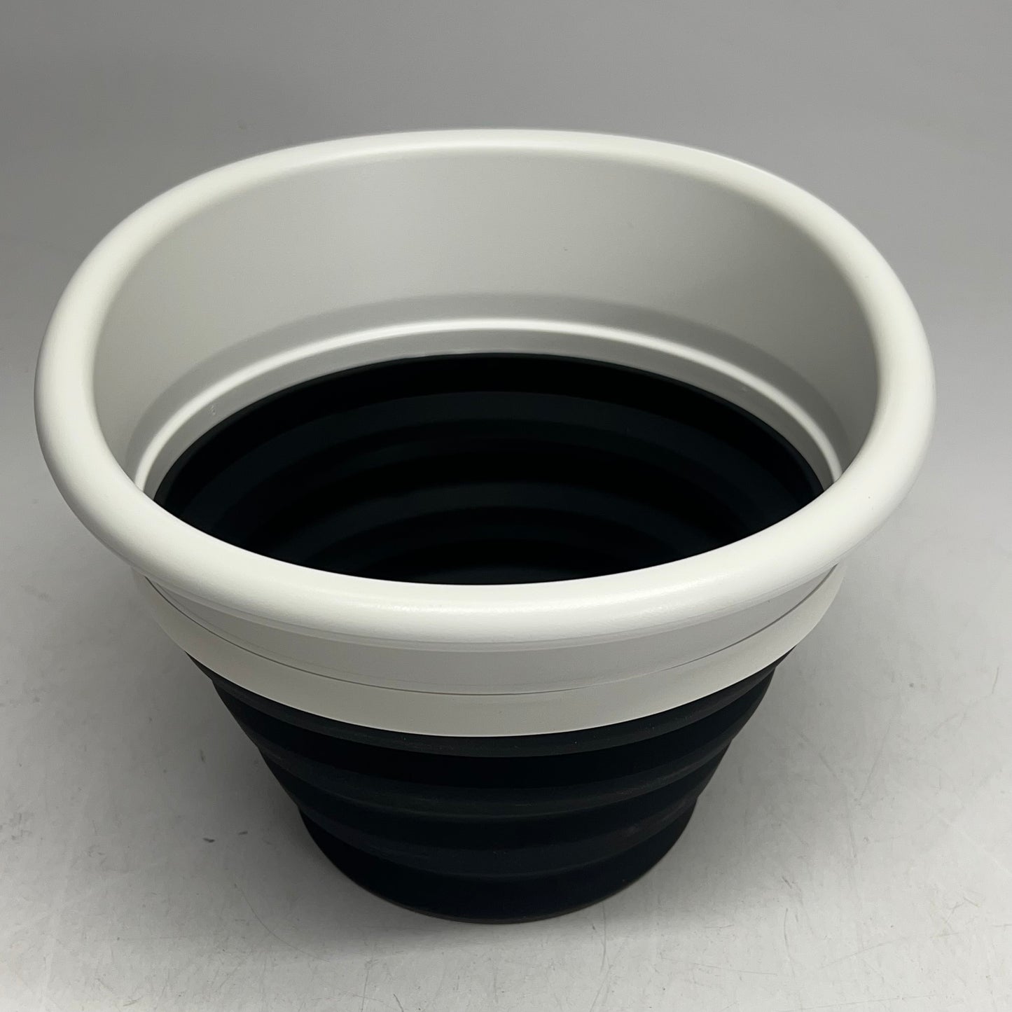 ZA@ BARF BUCKET Glow In The Dark & Collapsible  10" Dia X 8" Deep White/Black