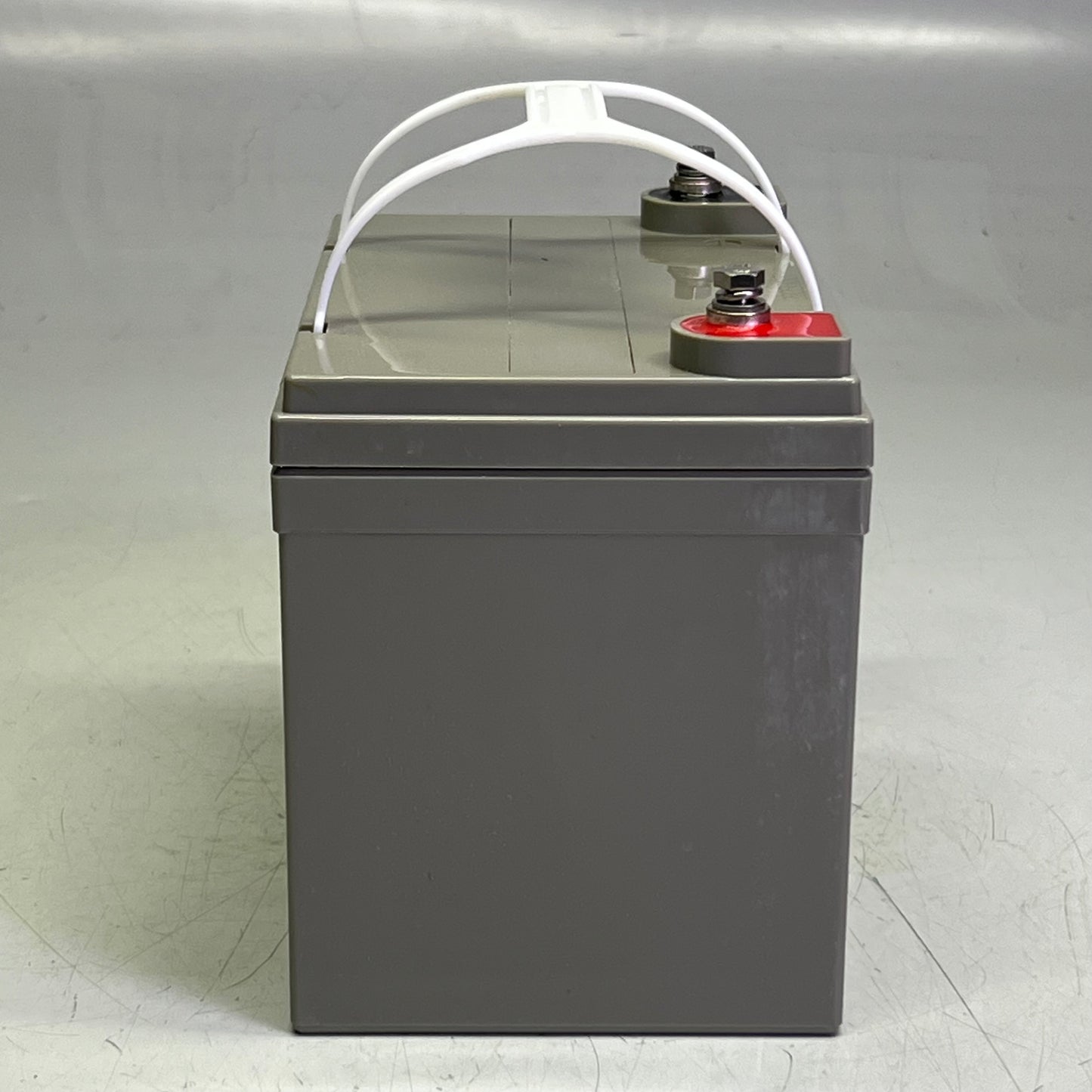 MILLERTECH Valved Regulated Lead-Acid Battery 12V 35Ah