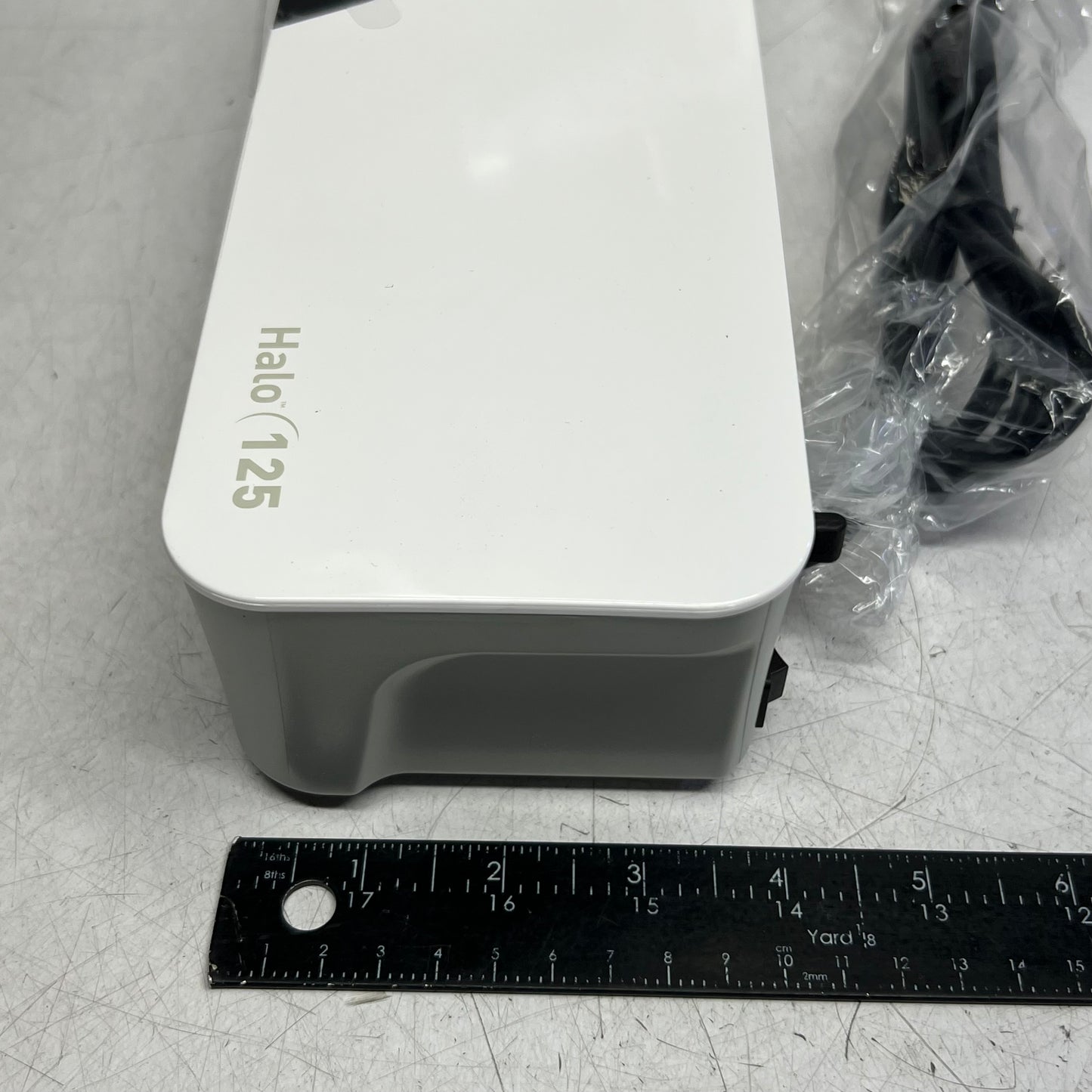 FELLOWES Halo 125 Laminator 16"L x 3.5"W x 2.5"H White CRC57531