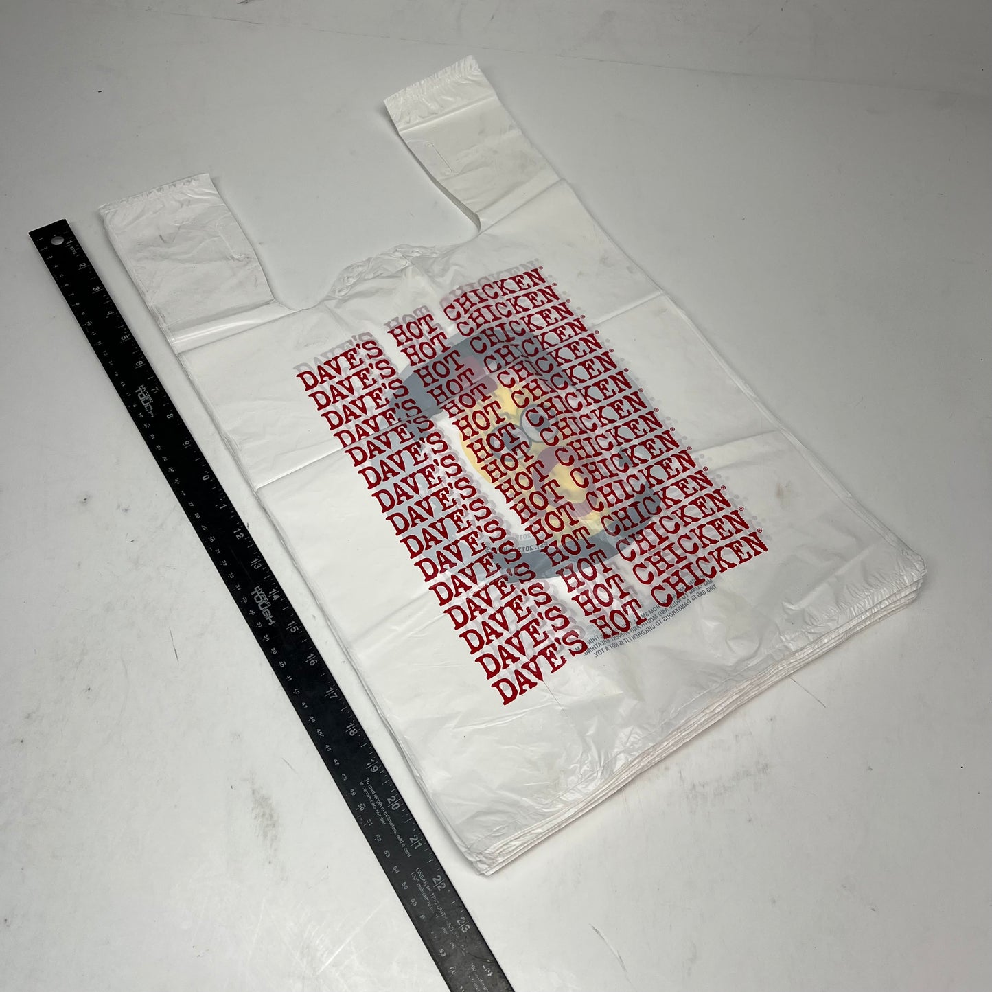 ZA@ DAVE'S HOT CHICKEN (1200 PACK) Plastic Takeout Bags 22x13x8" White 138221200DHC