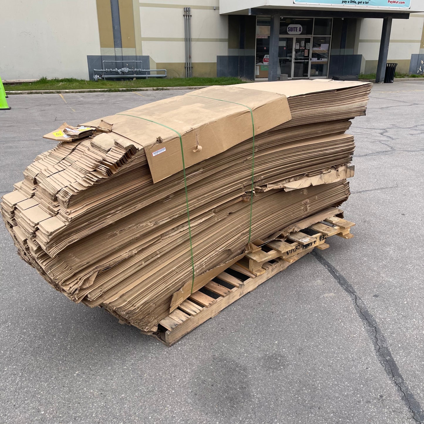 ZA@ Pallet of MIXED Cardboard Rod Boxes (AS-IS)