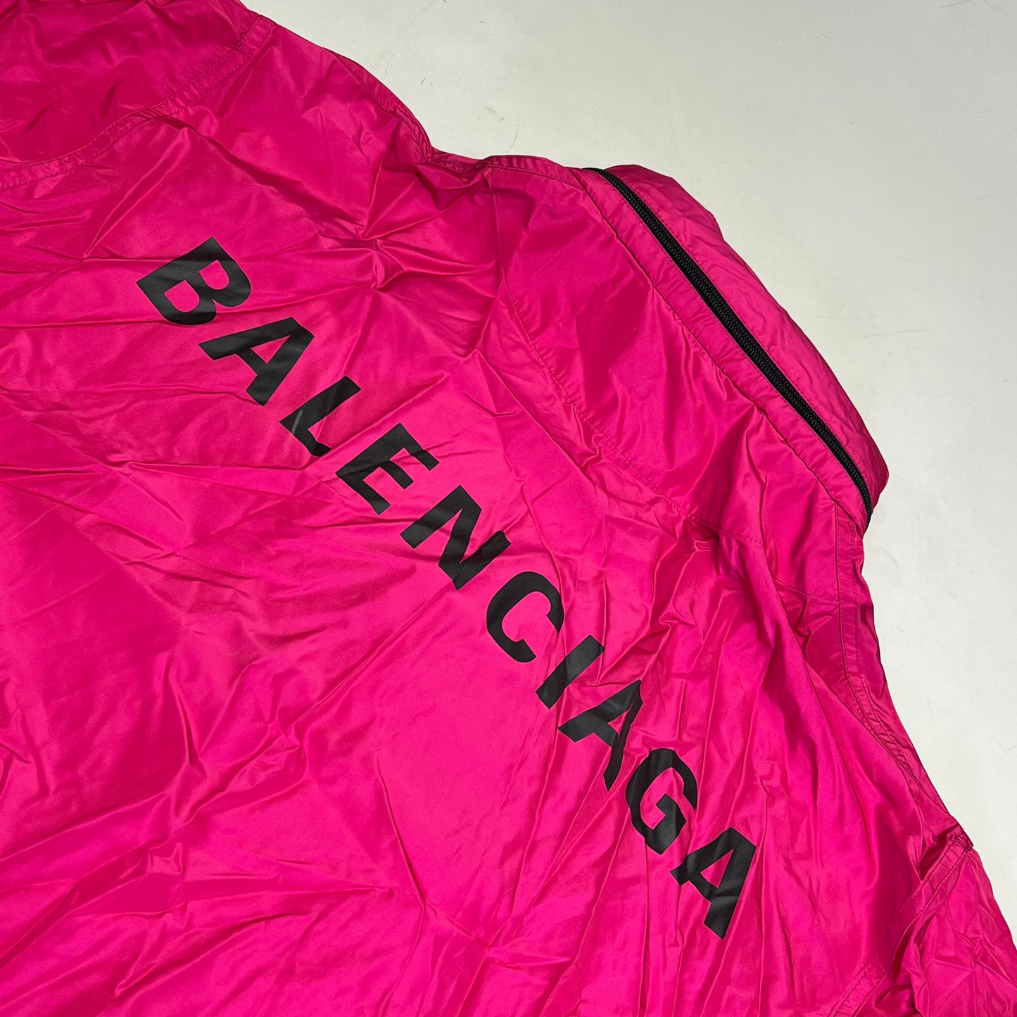 BALENCIAGA Oversized Logo Raincoat Made In Italy Women's Sz 38 Magenta