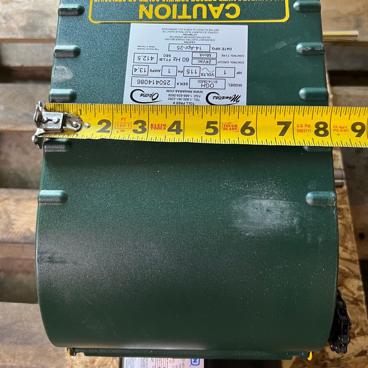 OPERA-GH Heavy Duty Hoist Operator 22"L x 13"W x 8"H Green/Black OGH 6114-0M00