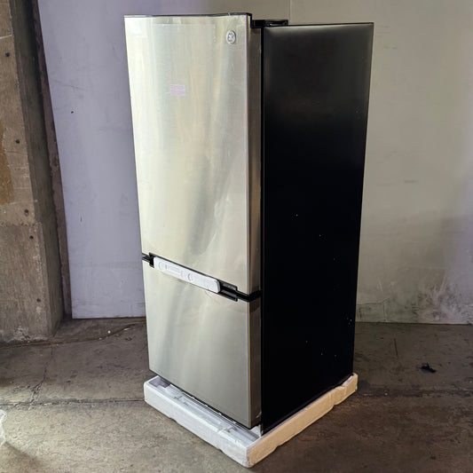 PROFILE RV Refrigerator w/ Freezer Sz 23.6" x 26.6" x 60.4" - PBV10RSTBSS