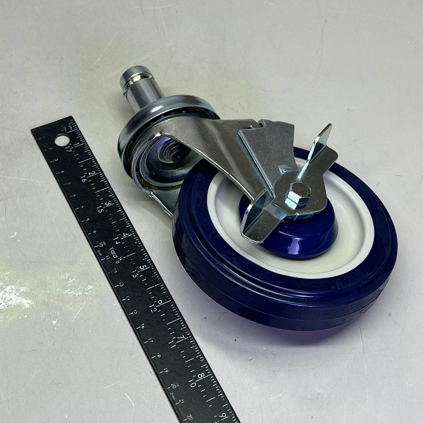 FOCUS (SET OF 4) Swivel Stem Caster W/ Brake Wheels 5" 250lb Load Cap FSCAST5B