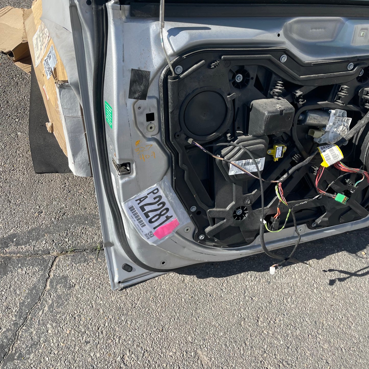 ZA@ DODGE Left Front Door for Grand Caravan 2012 Silver (AS-IS)