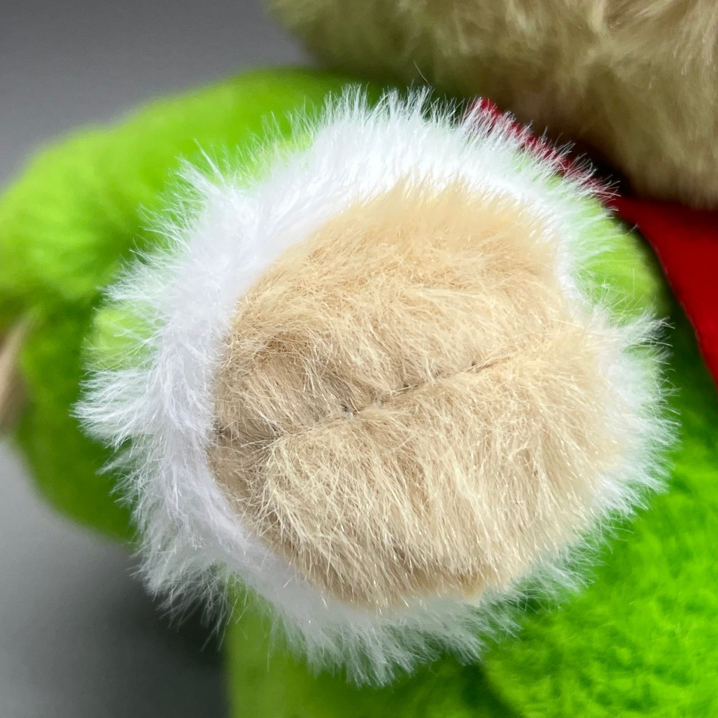 PEEK A BOO TOYS Huggable Teddy Bear Elf Green XMASDIS30