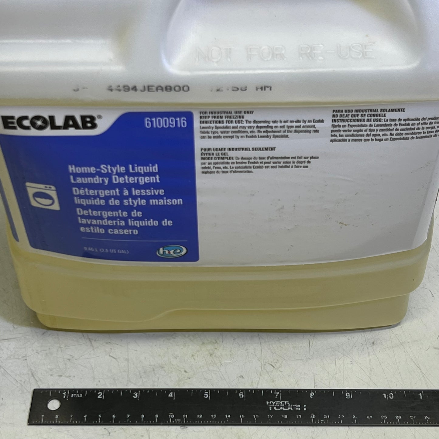 ECOLAB Home Style Liquid Laundry Soap Detergent 9.46 L/2.5 Gal. 6100916