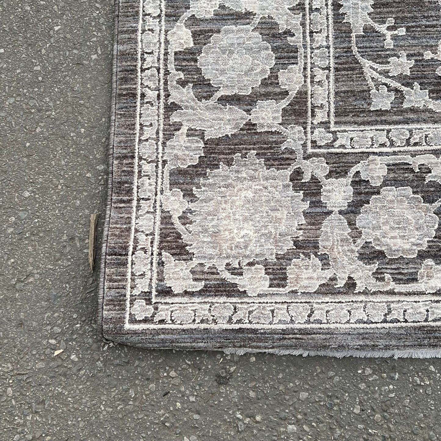 ZA@ NOURISON & HOME Dawn Area Floral Diamond Design  7'x9' Light Grey/Charcoal DAW02 CHARC (Return - Damaged/Dirty Outer Edge)