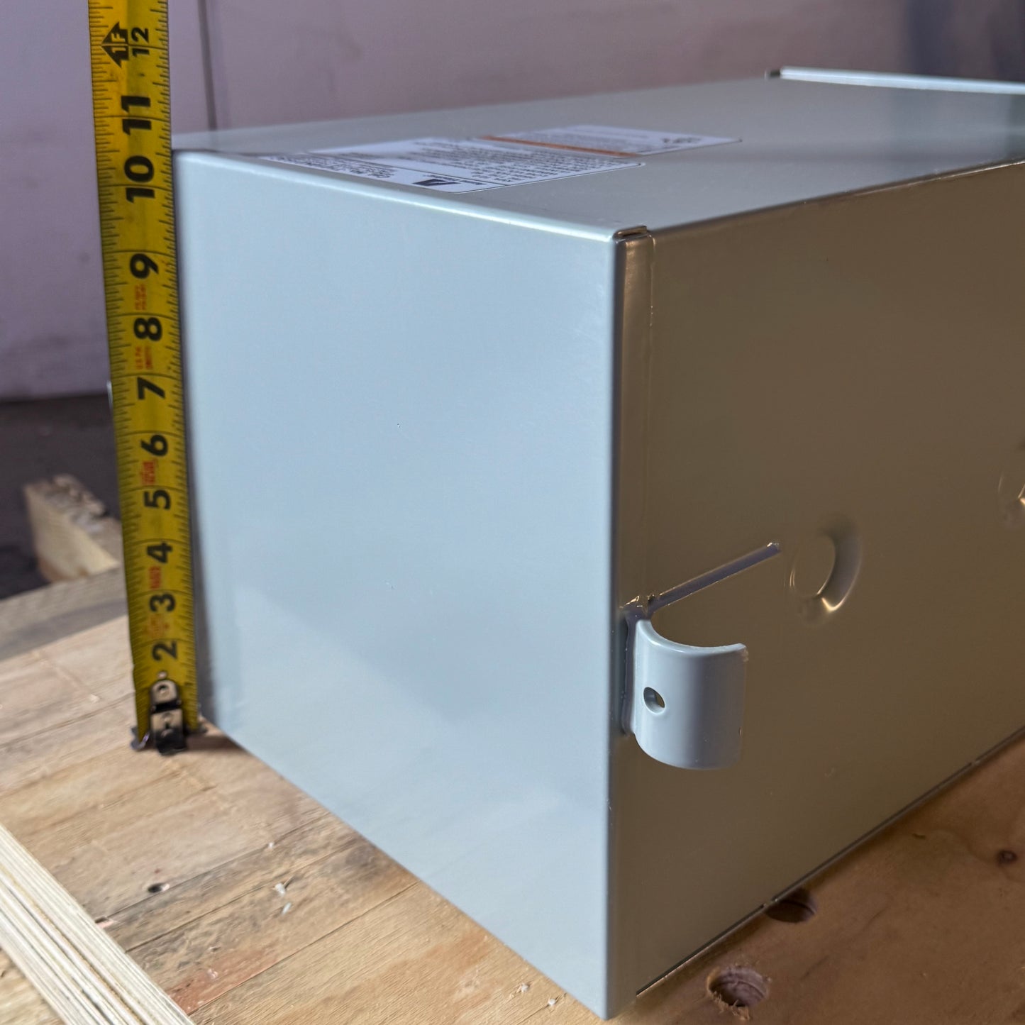 ACME ELECTRIC General Purpose Transformer 10 Kva 1 Phase Sz 17"L x 11.5"W, T1010K0193C