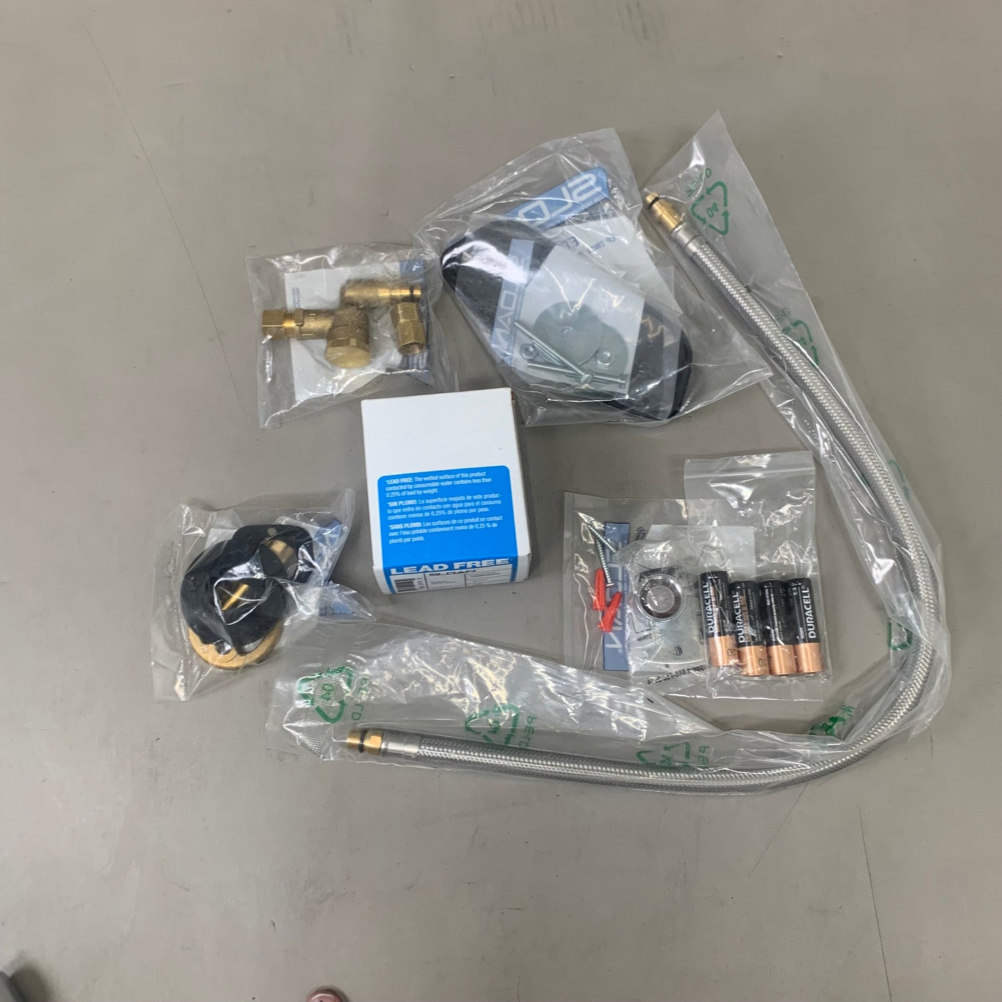 SLOAN Battery Operated Electronic Faucet 4" Trime Plate Chrome 3315329BT