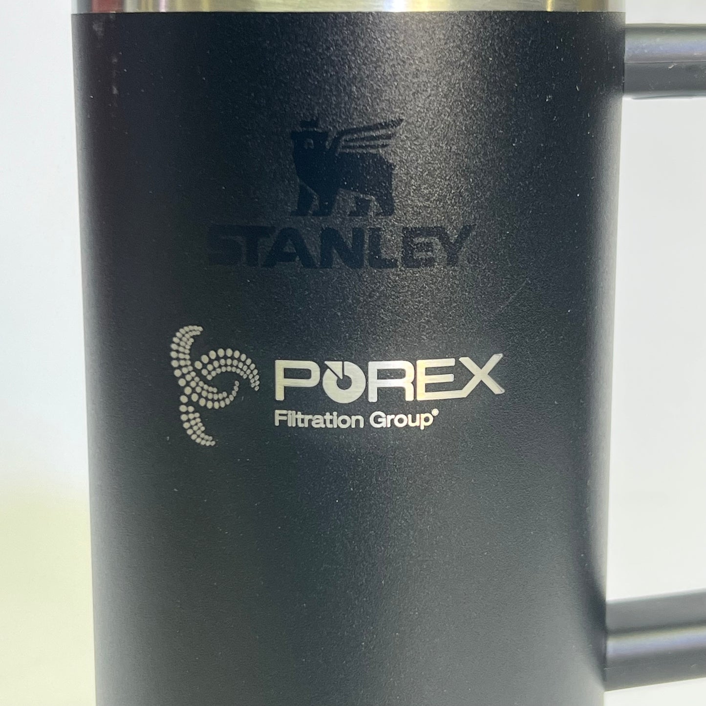 STANLEY Quencher H2.0 Tumbler with Handle and Straw 40 oz. 10-11673-062