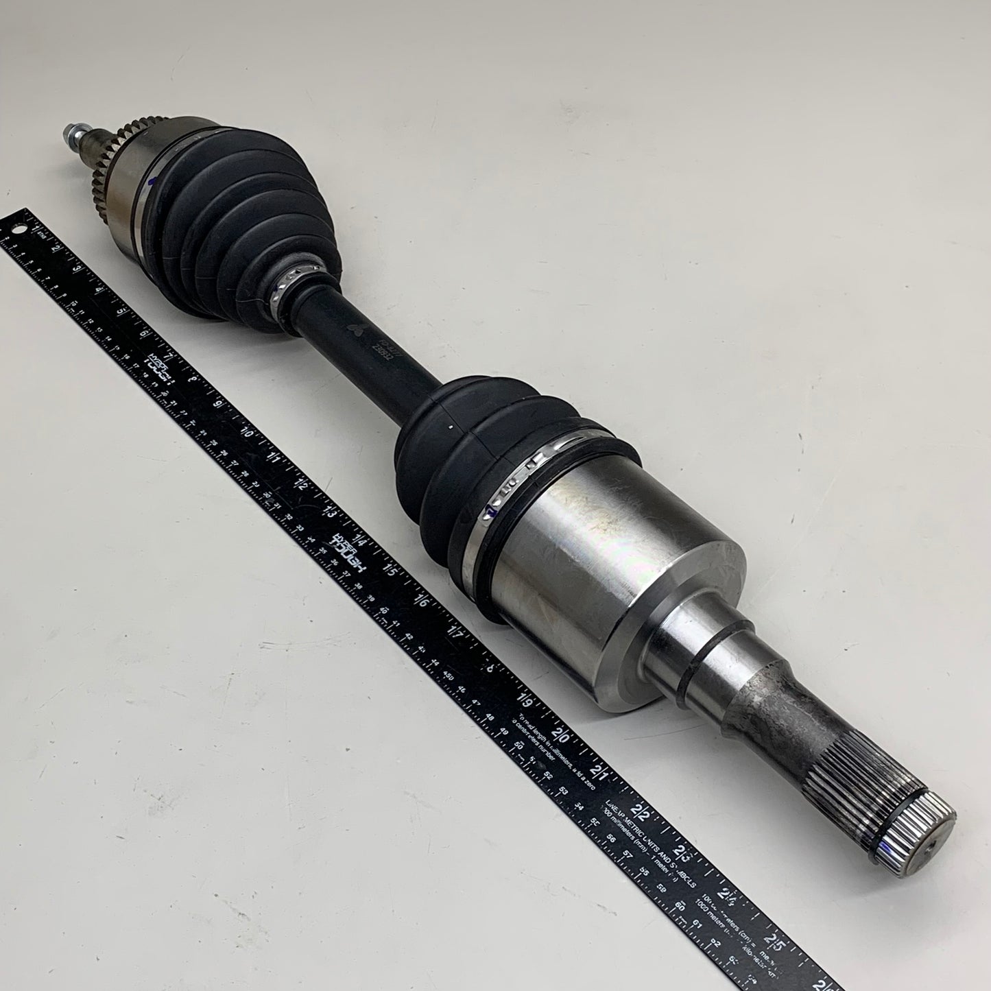 NAPA Premium CV Drive Axle Grooved 31 Spline 25.31" for Ford & Lincoln 94-0356