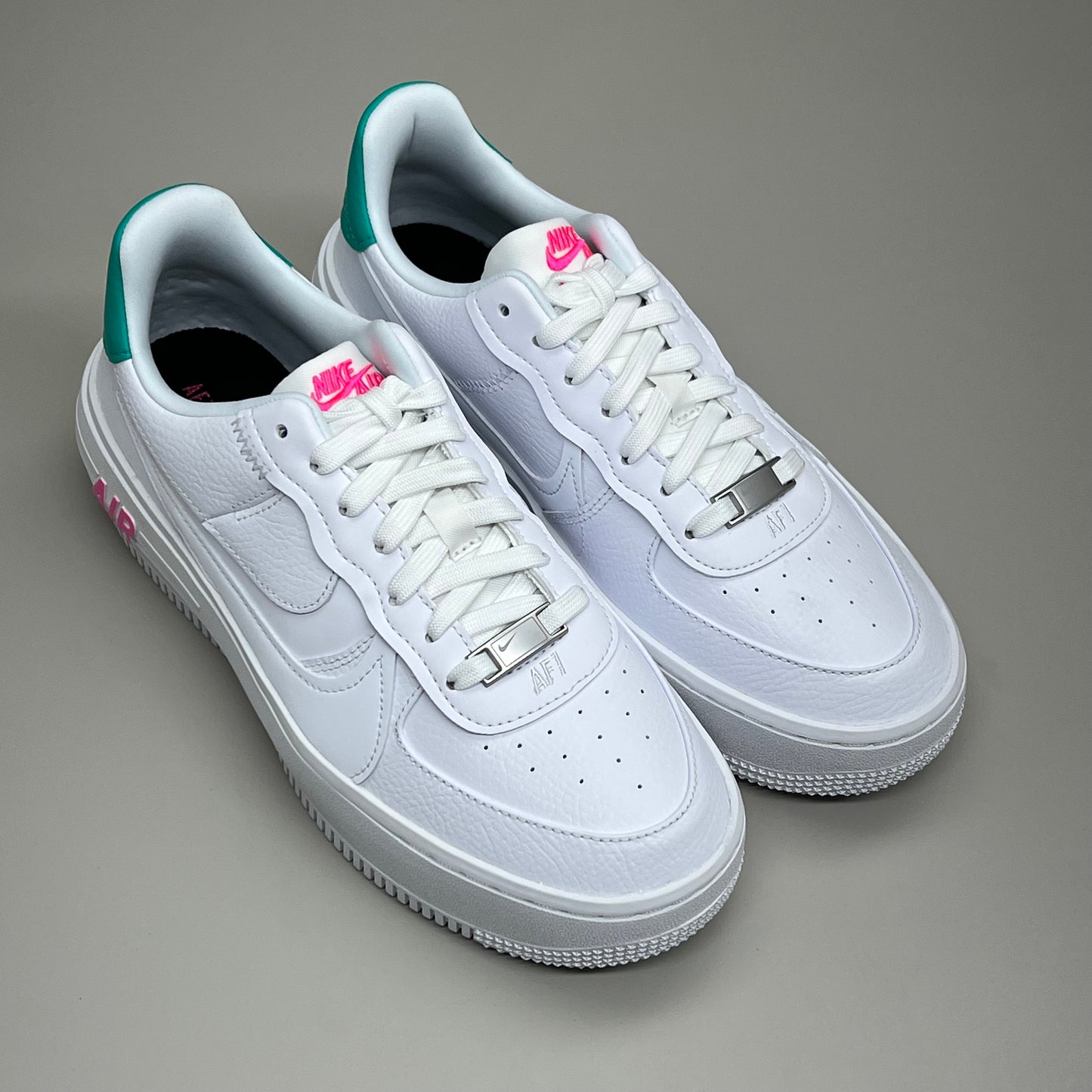 NIKE Air Force 1 PLT.AF.ORM Tapered Toe Sz Women's 9 White/Pink/Blue FN7180-100